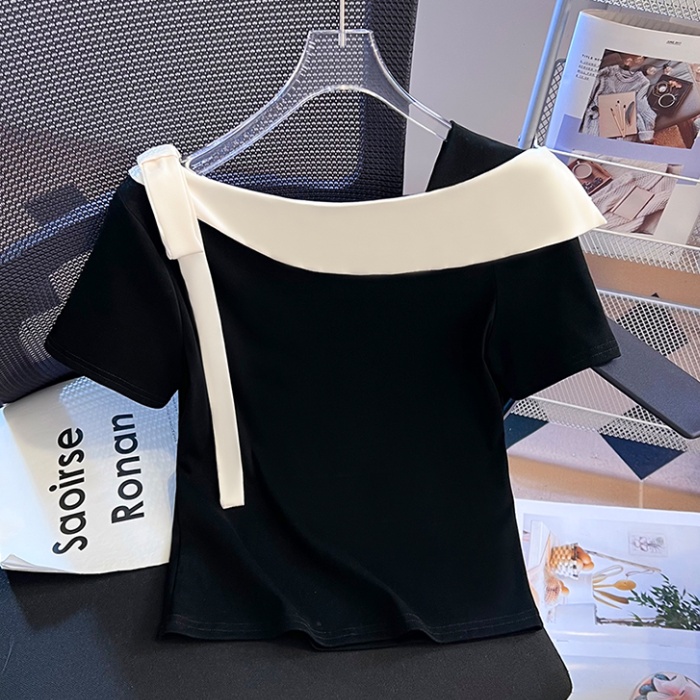 Horizontal collar T-shirt bottoming shirt
