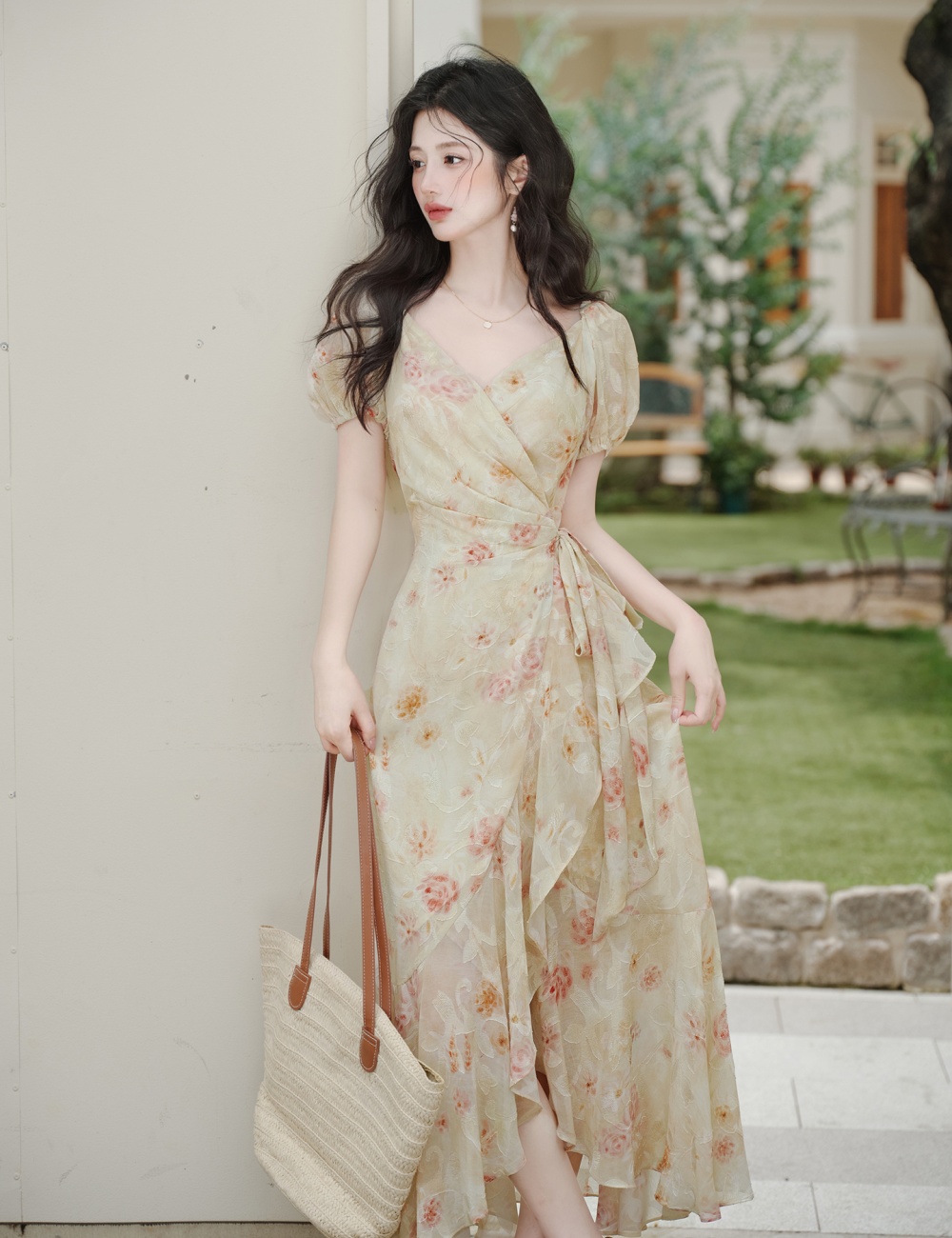 Pinched waist frenum short sleeve dress