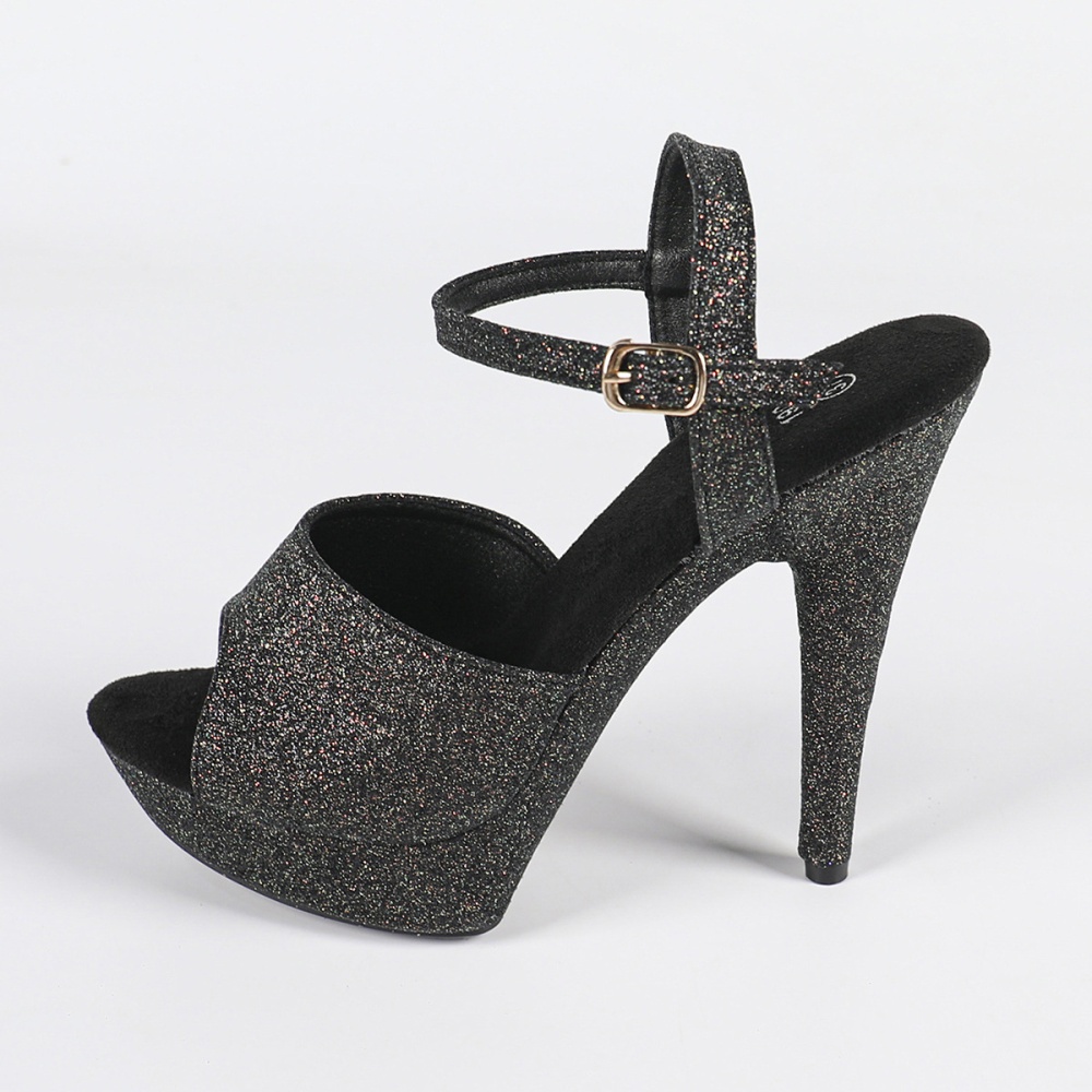 High-heeled rhinestone shoes fine-root summer formal dress