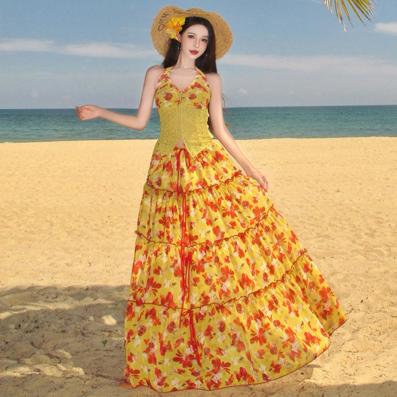 Half vacation sling long skirt floral halter tops a set