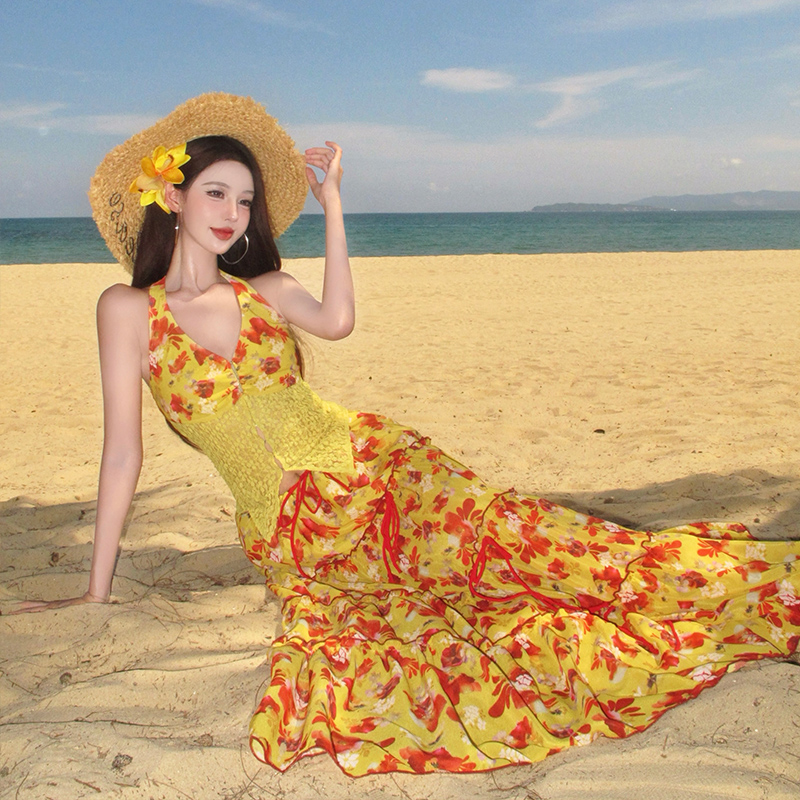 Half vacation sling long skirt floral halter tops a set
