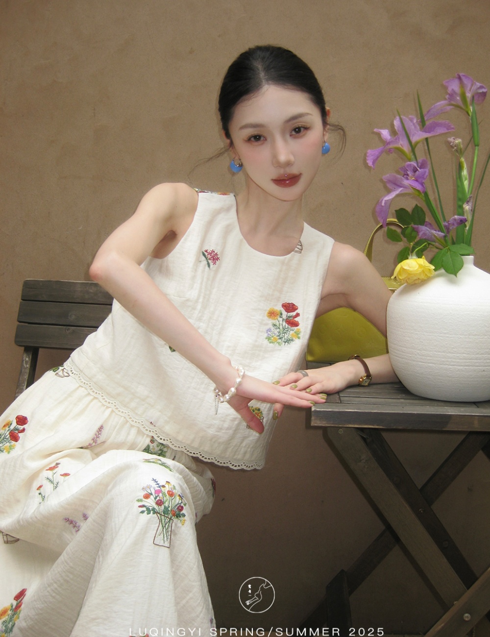 Embroidered summer T-shirt lazy flax skirt a set for women