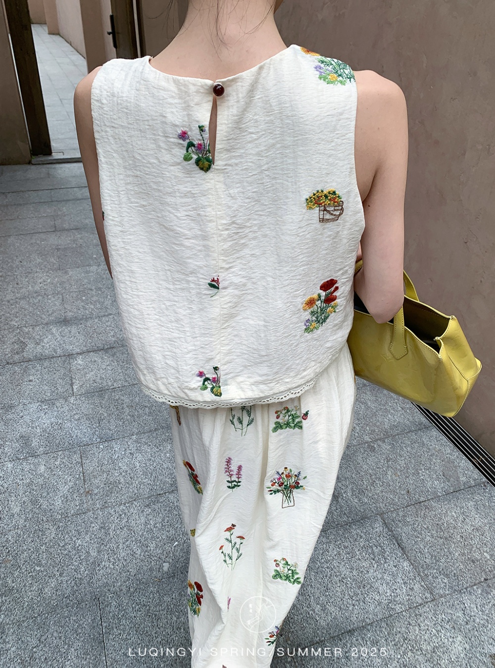 Embroidered summer T-shirt lazy flax skirt a set for women