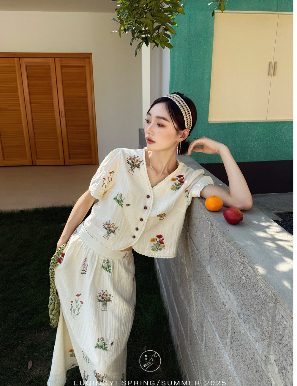 Embroidered flax T-shirt lazy skirt a set for women