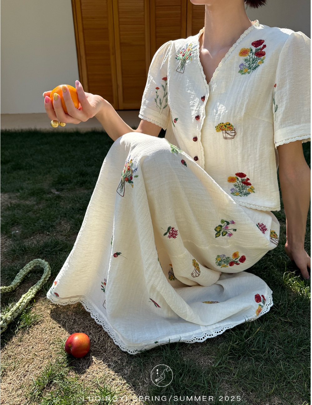 Embroidered flax T-shirt lazy skirt a set for women