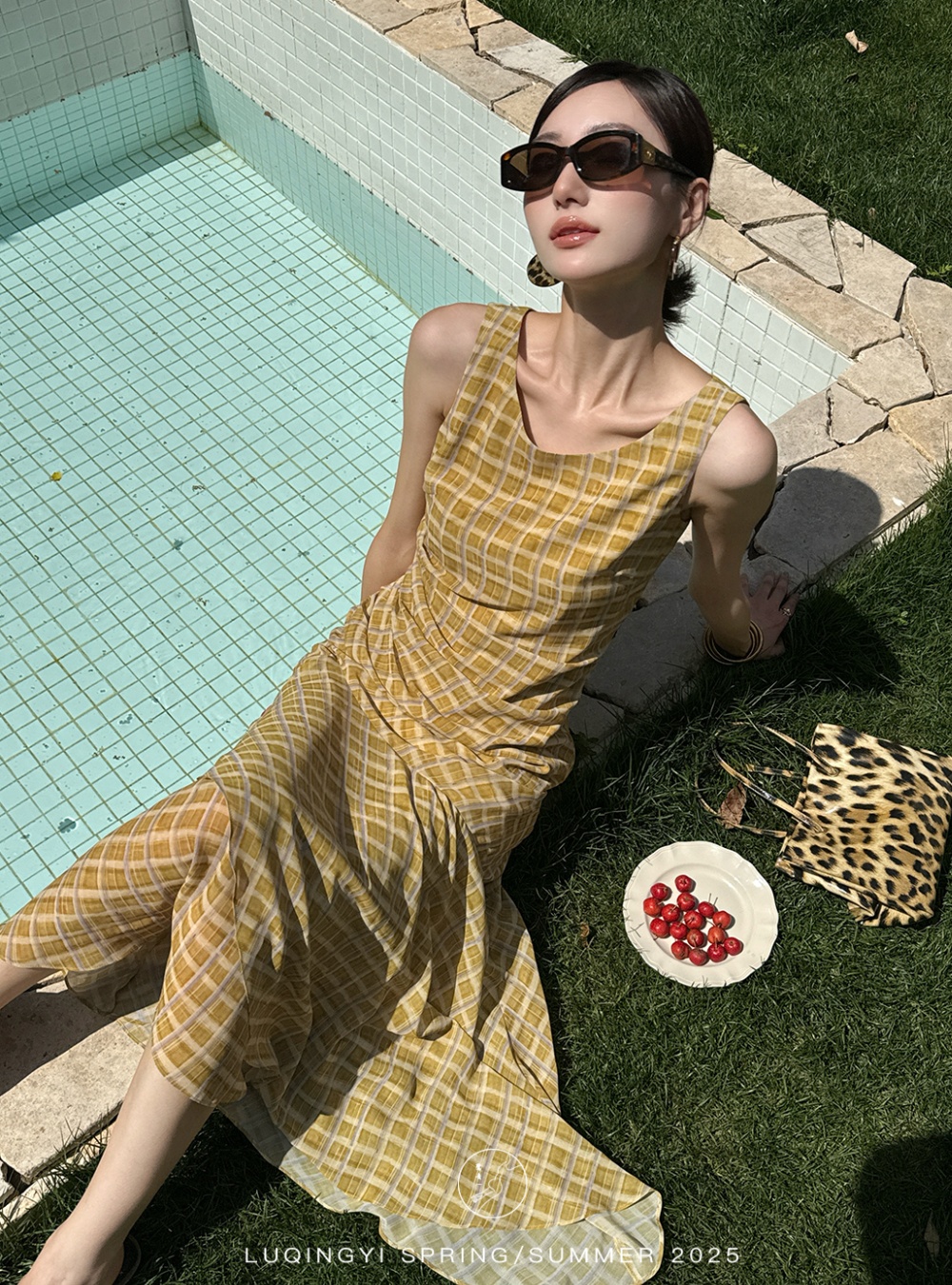 Retro plaid chiffon vest sling printing dress