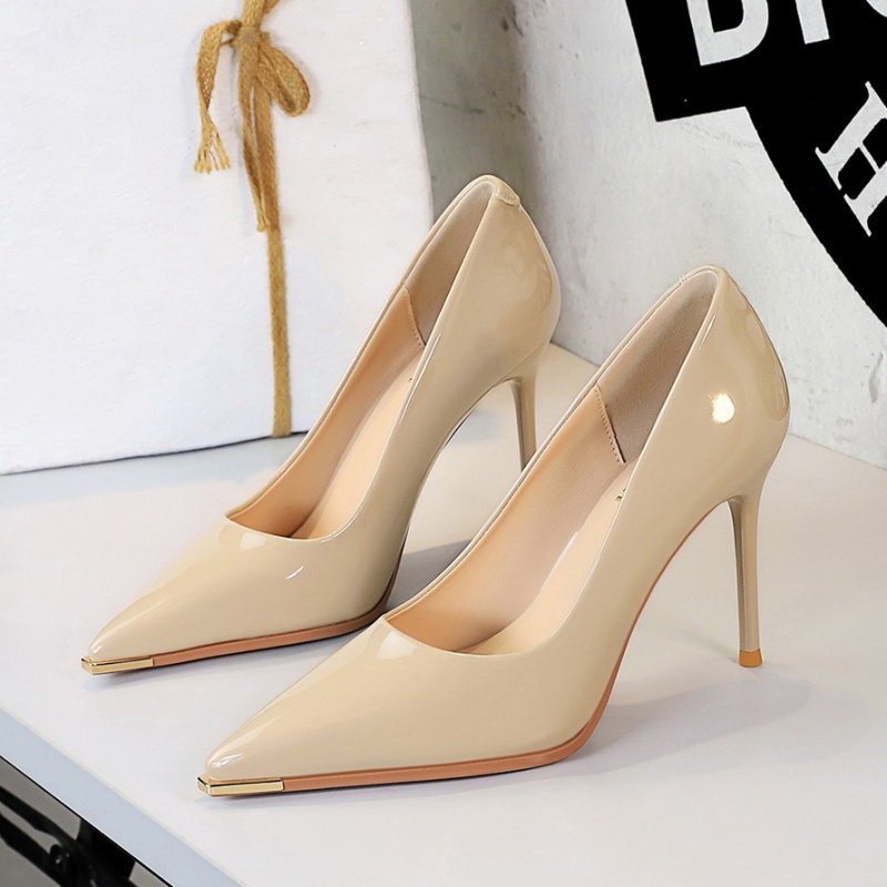 Glossy pointed shoes fine-root simple high-heeled shoes for women