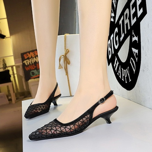 European style banquet hollow breathable shoes for women