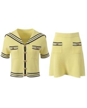 Spring and summer short skirt show young tops a set