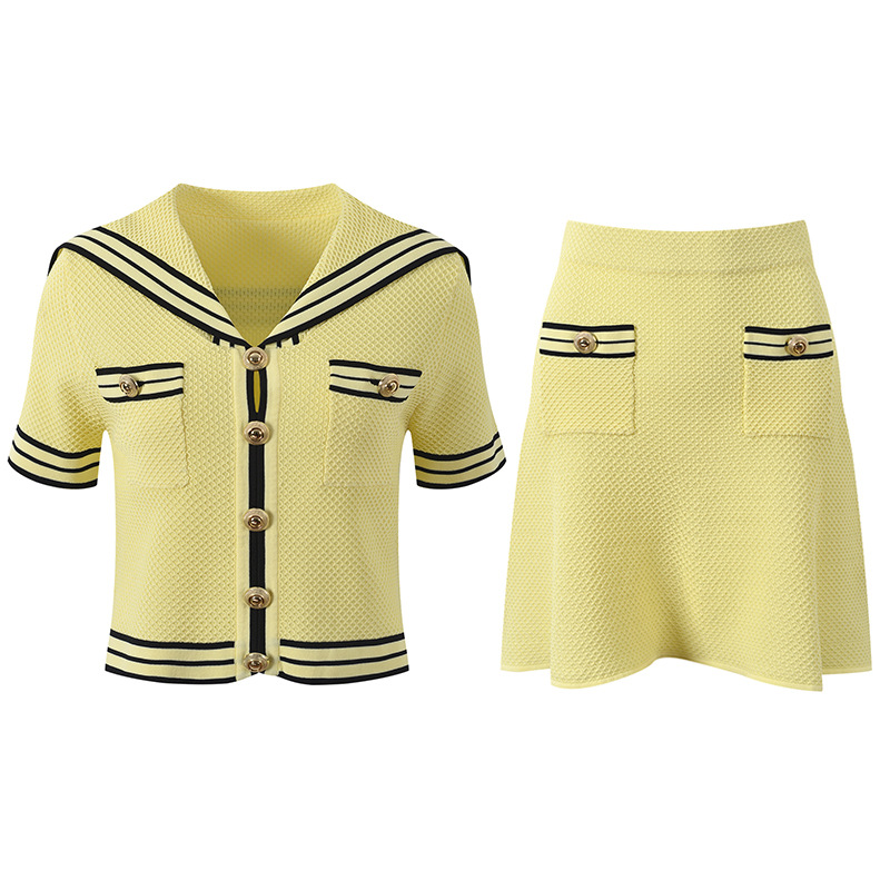 Spring and summer short skirt show young tops a set