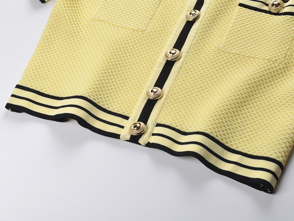 Spring and summer short skirt show young tops a set