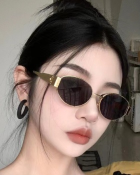 Metal retro oval Sunglasses