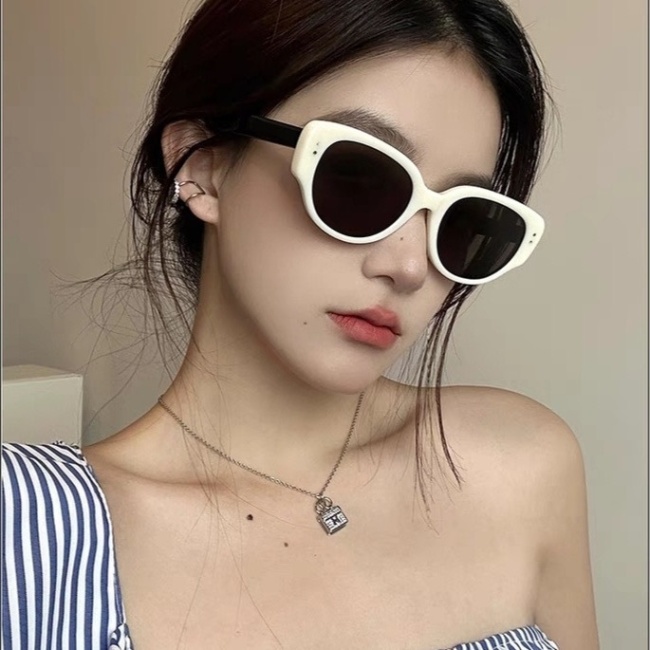 Summer sunscreen Sunglasses beige retro glasses for men
