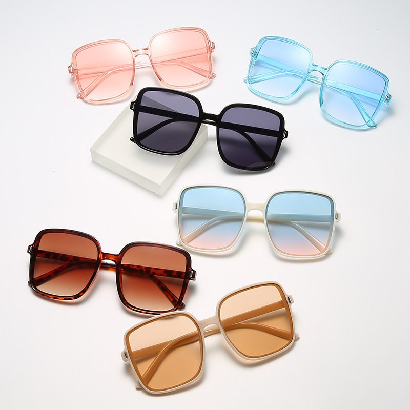 Gradient square Sunglasses fashion glasses for women