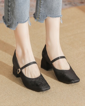 Jacquard pearl satin shoes for women