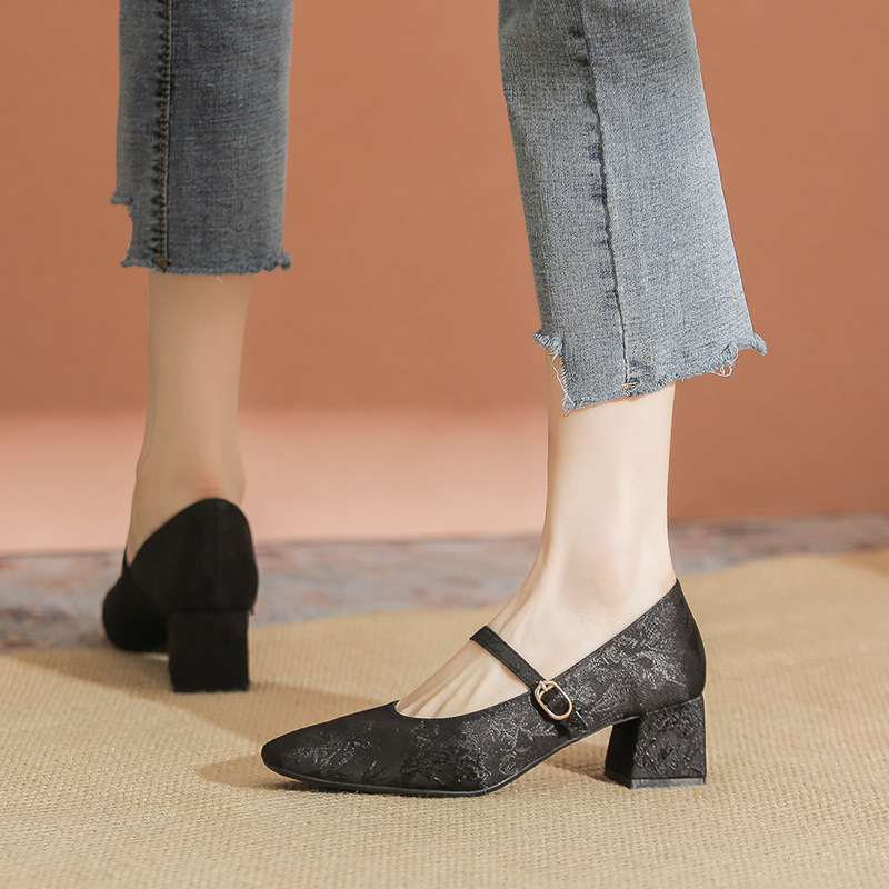 Jacquard pearl satin shoes for women