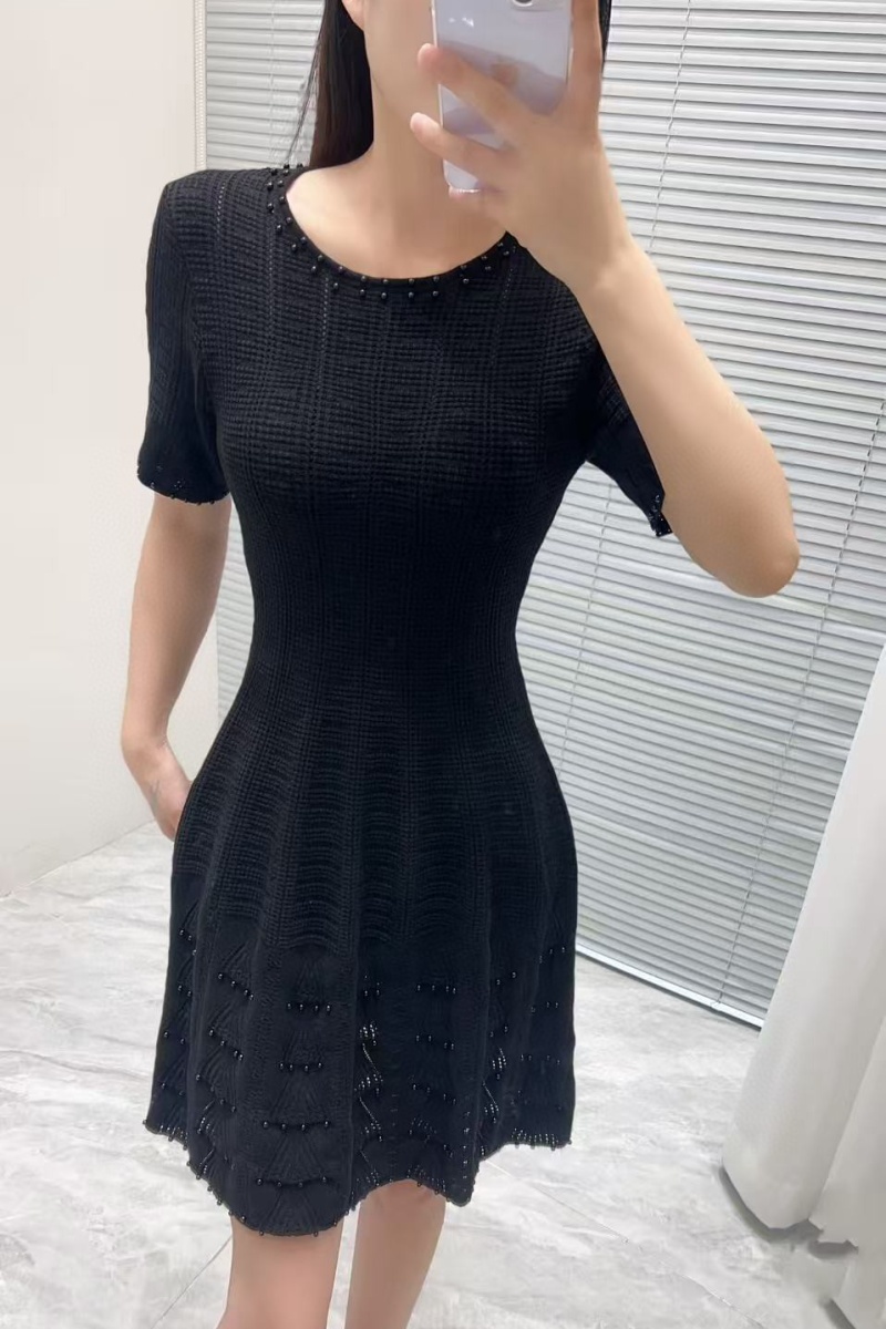 Crochet pearl knitted round neck hollow France style dress
