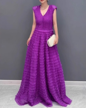Pinched waist temperament cake dress V-neck sleeveless long dress