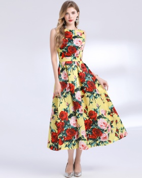 A-line clipping stereoscopic pinched waist dress