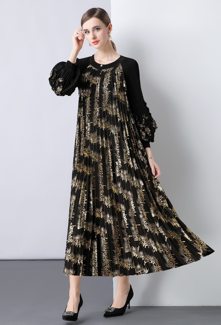 Pleats Please long sleeve big skirt dress