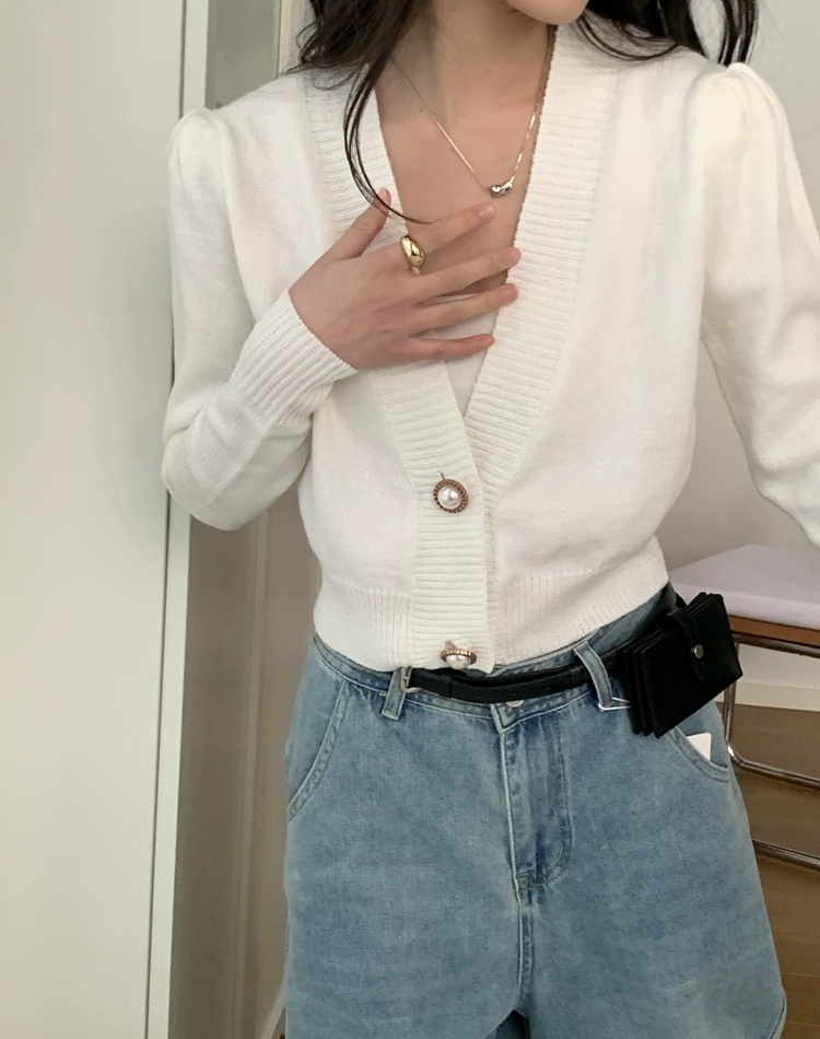 Pearl buckle long sleeve tops V-neck knitted coat for women