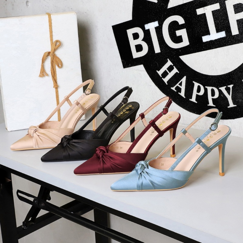Fine-root pointed shoes European style high-heeled shoes