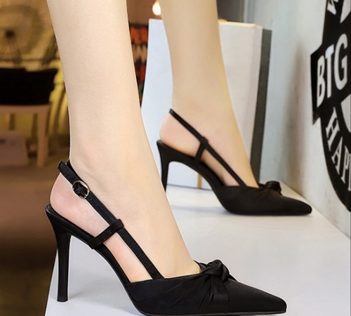 Fine-root pointed shoes European style high-heeled shoes