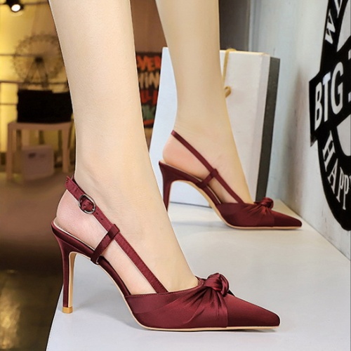 Fine-root pointed shoes European style high-heeled shoes