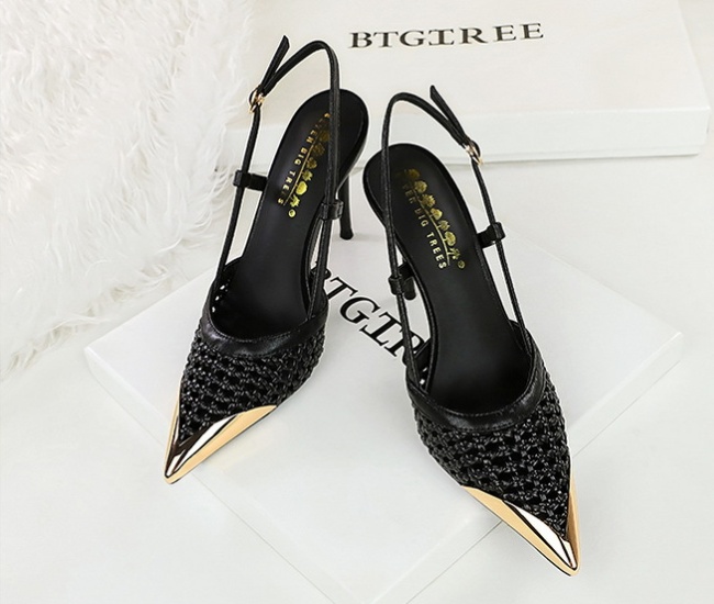Fine-root high-heeled shoes pointed sandals