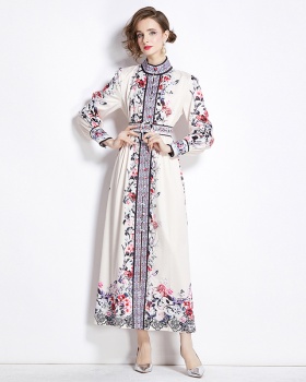 Single-breasted European style cstand collar fashion dress
