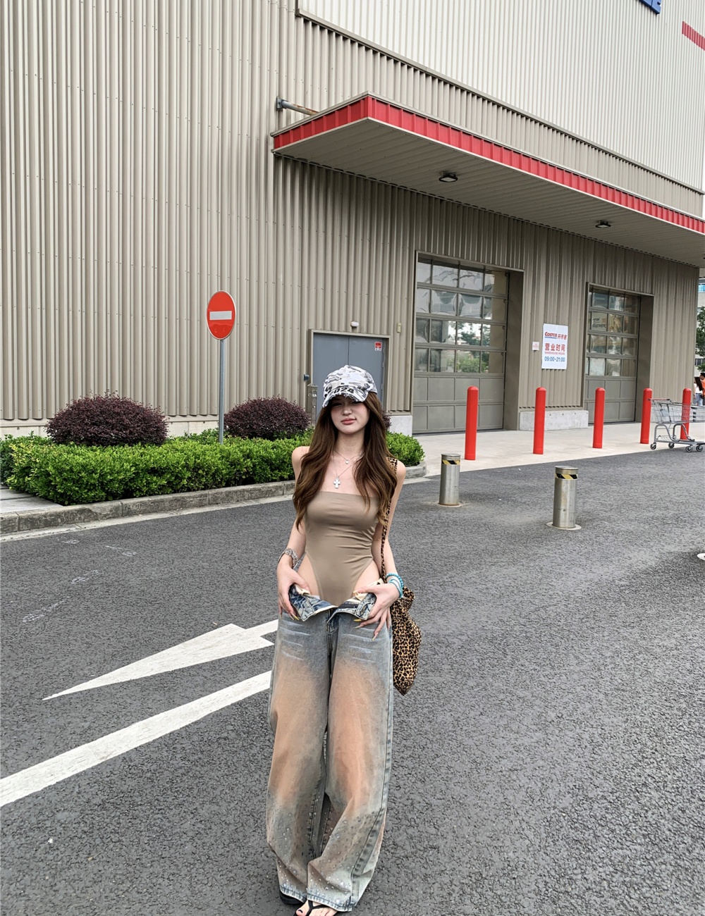Wears outside conjoined sexy tops loose wide leg jeans a set