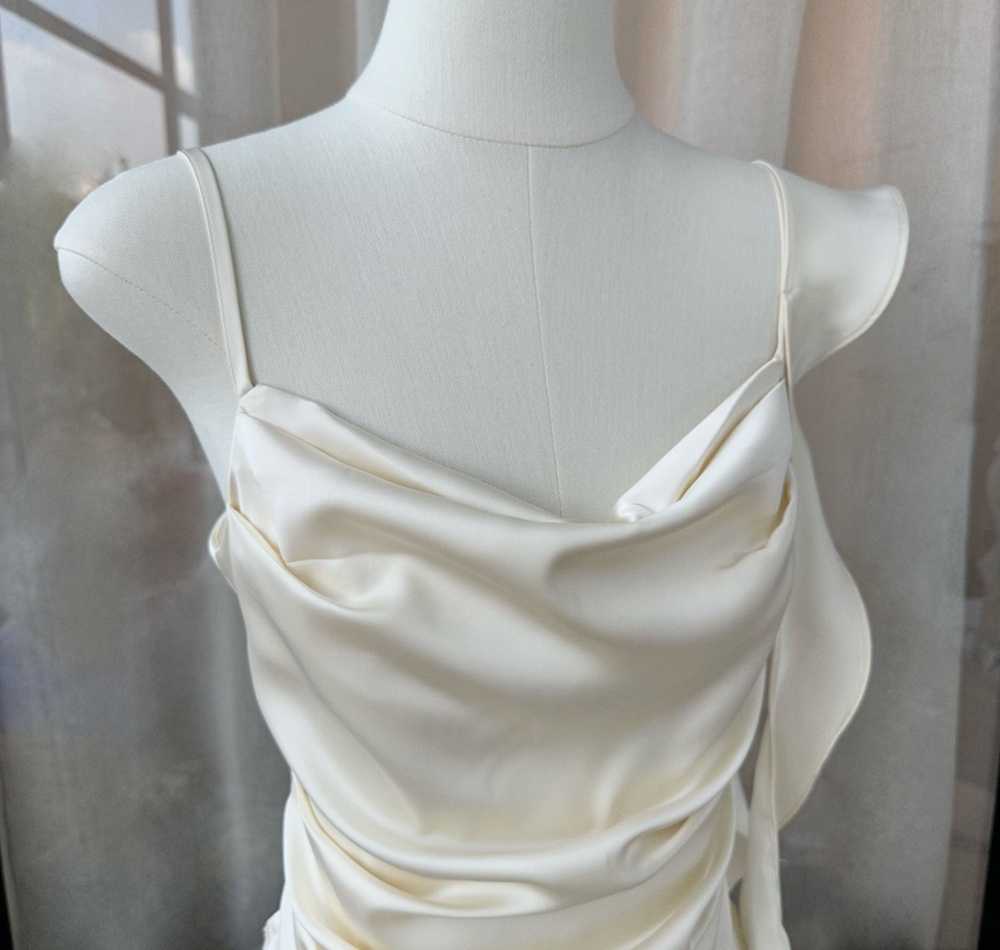 Temperament pinched waist sleeveless tops for women