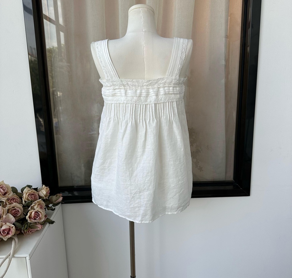 Lace sleeveless shirt flax white tops for women