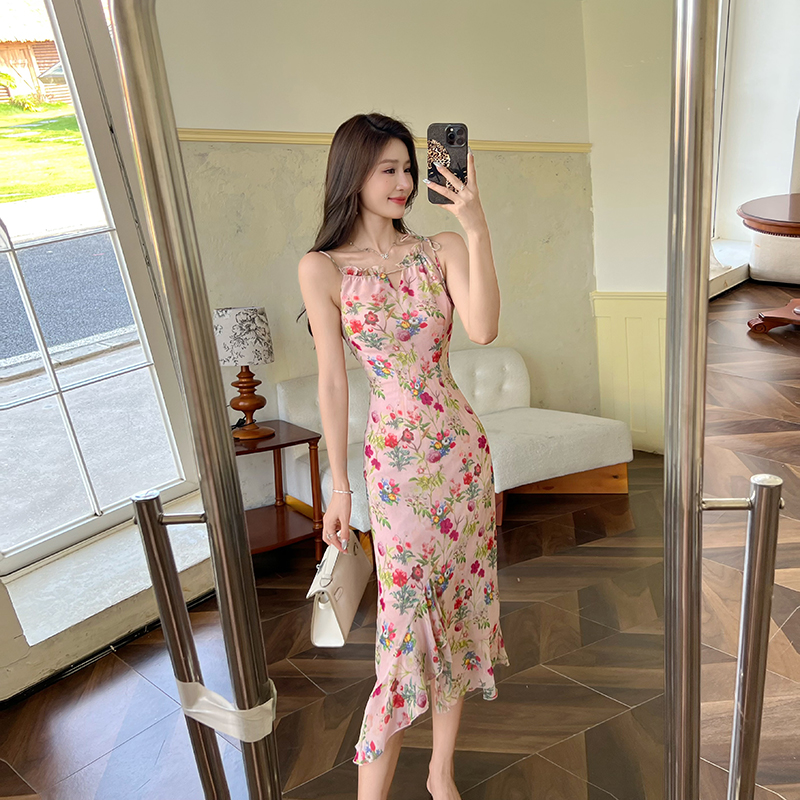 Tender vacation maiden lady irregular sling dress