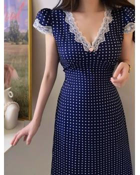 Polka dot splice slim V-neck pinched waist dress