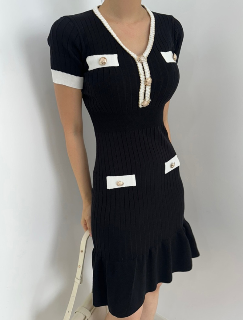 Mixed colors knitted slim lotus leaf edges V-neck dress