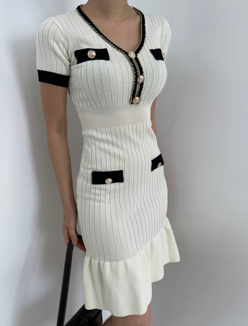 Mixed colors knitted slim lotus leaf edges V-neck dress