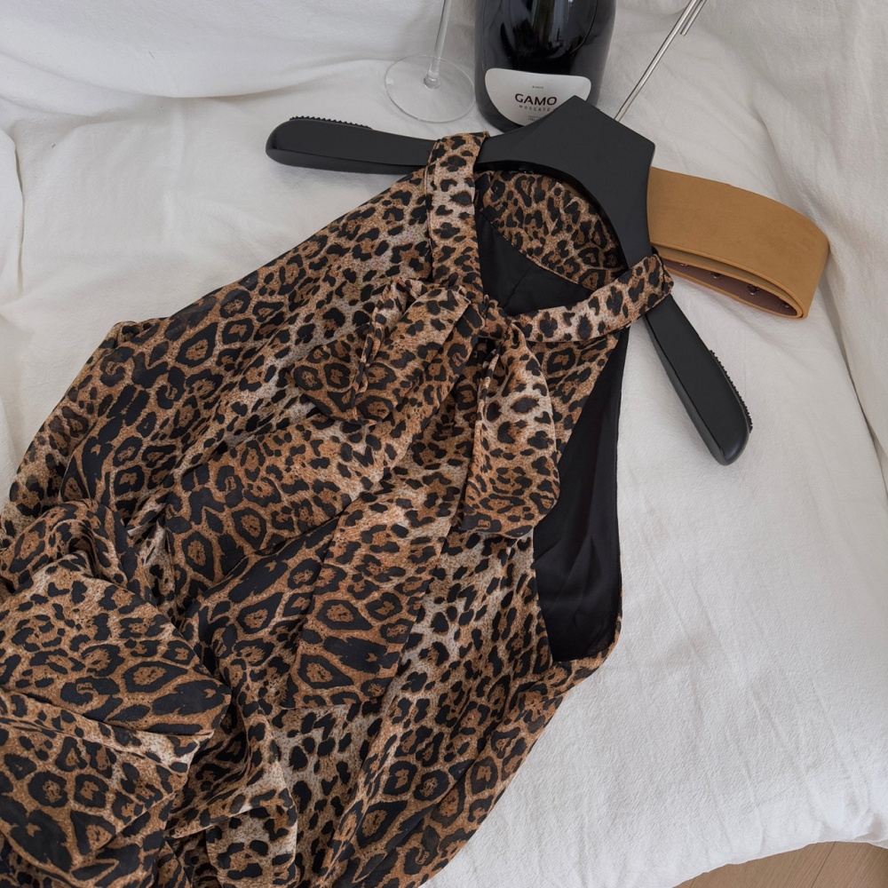 Sleeveless leopard T-back halter dress for women
