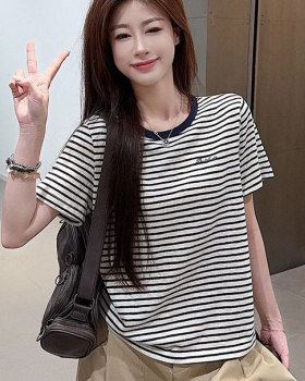 Short sleeve short T-shirt summer tops for women