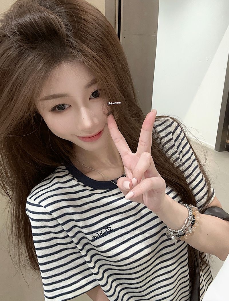 Short sleeve short T-shirt summer tops for women
