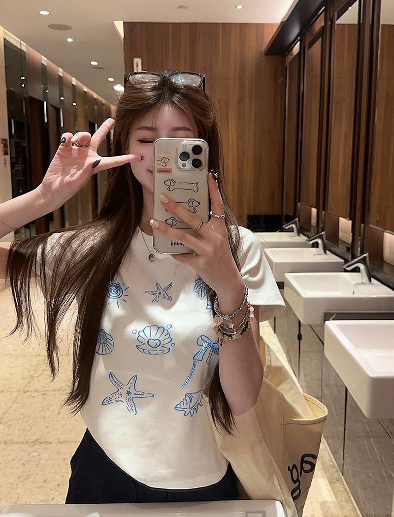 Round neck slim T-shirt summer tops