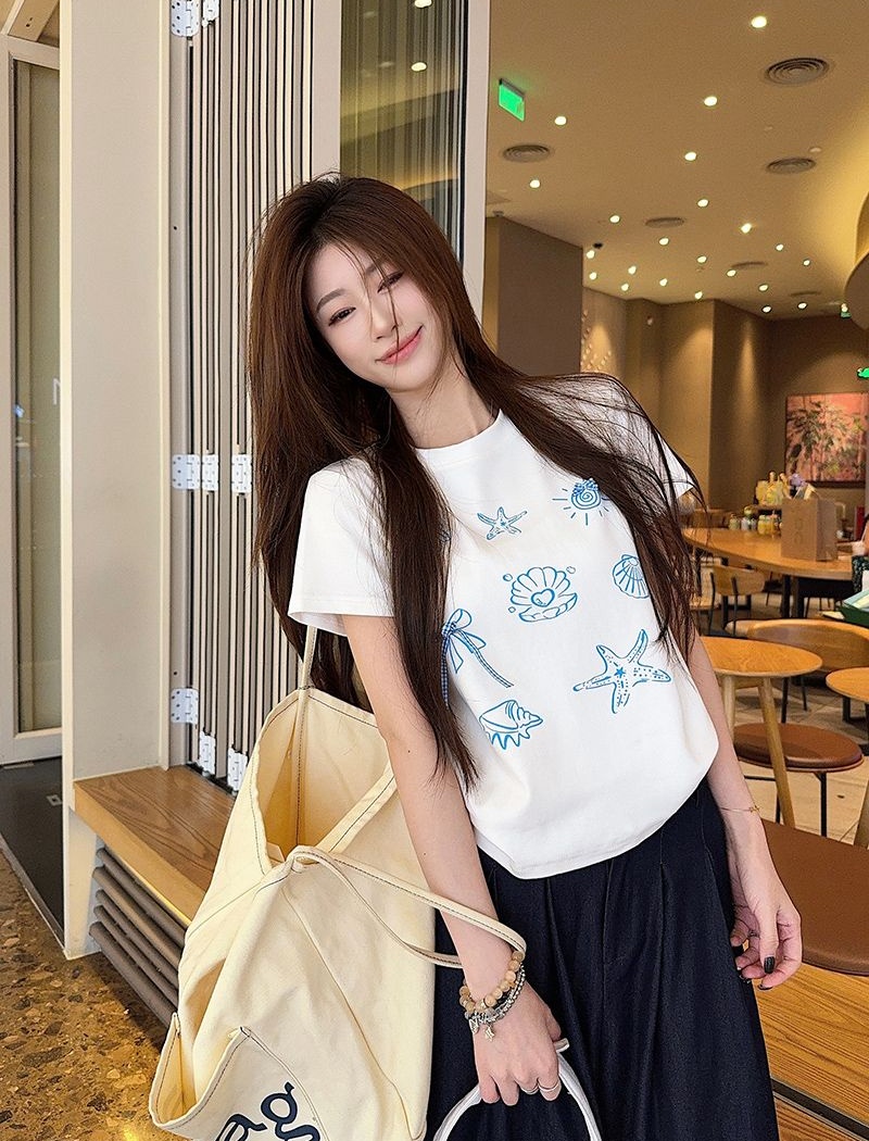 Round neck slim T-shirt summer tops