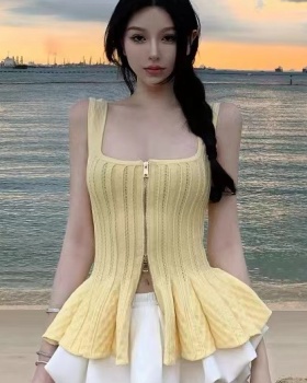 Slim summer tops sling knitted vest for women