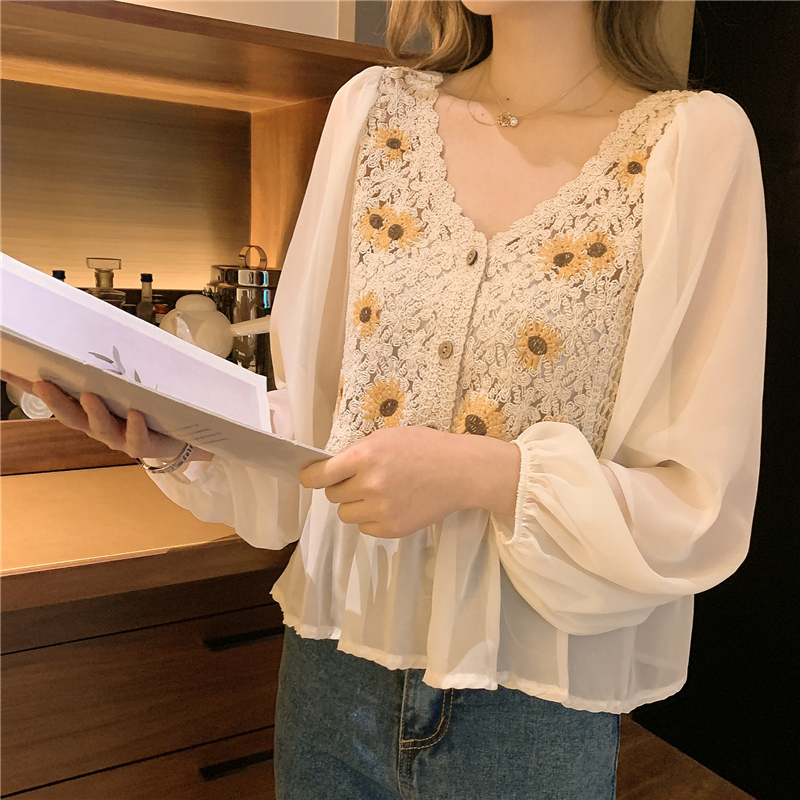 Retro splice loose tops hollow V-neck daisy shirt for women
