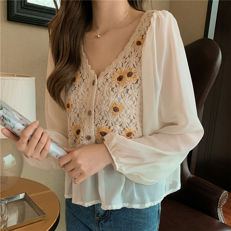 Retro splice loose tops hollow V-neck daisy shirt for women