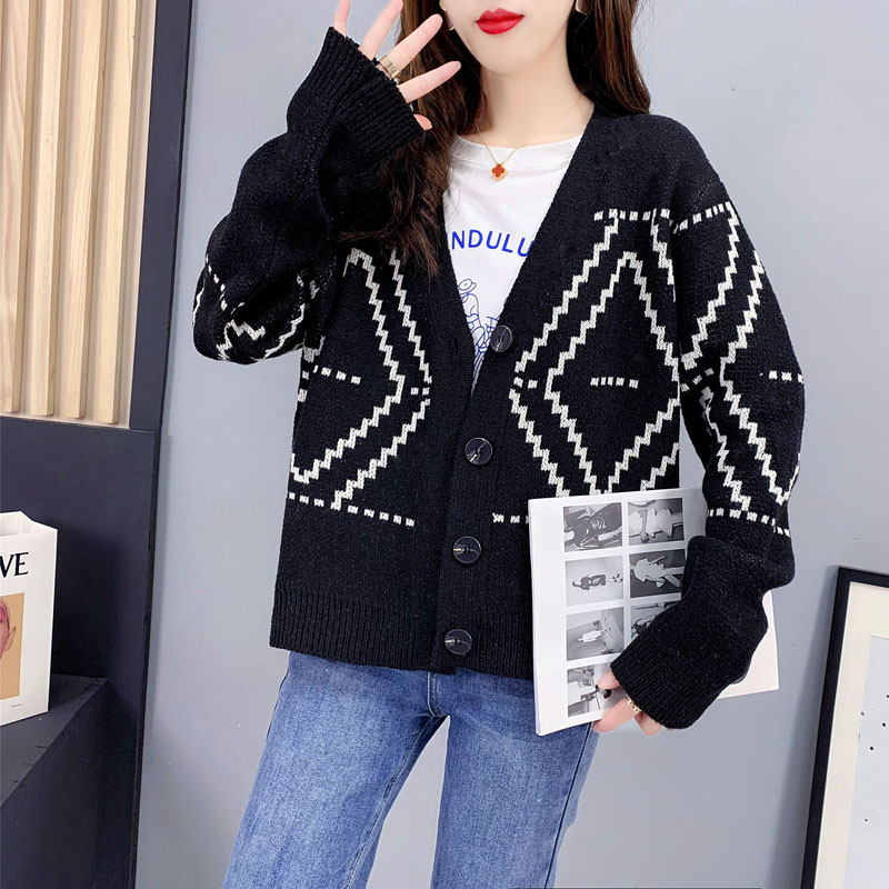 Black-white retro jacket loose sweater for women