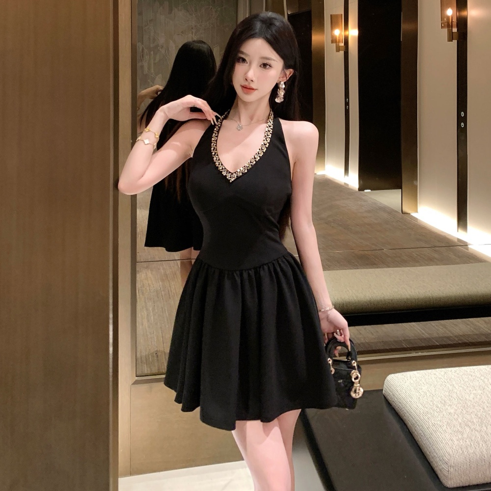 Beading pinched waist slim halter light luxury dress
