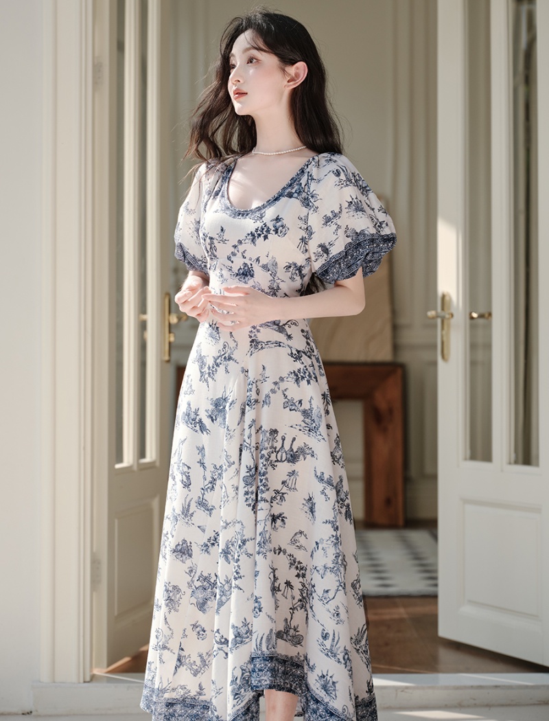 Irregular vacation blue-white cotton printing dress