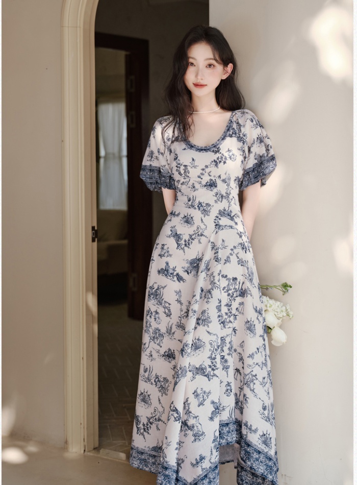 Irregular vacation blue-white cotton printing dress