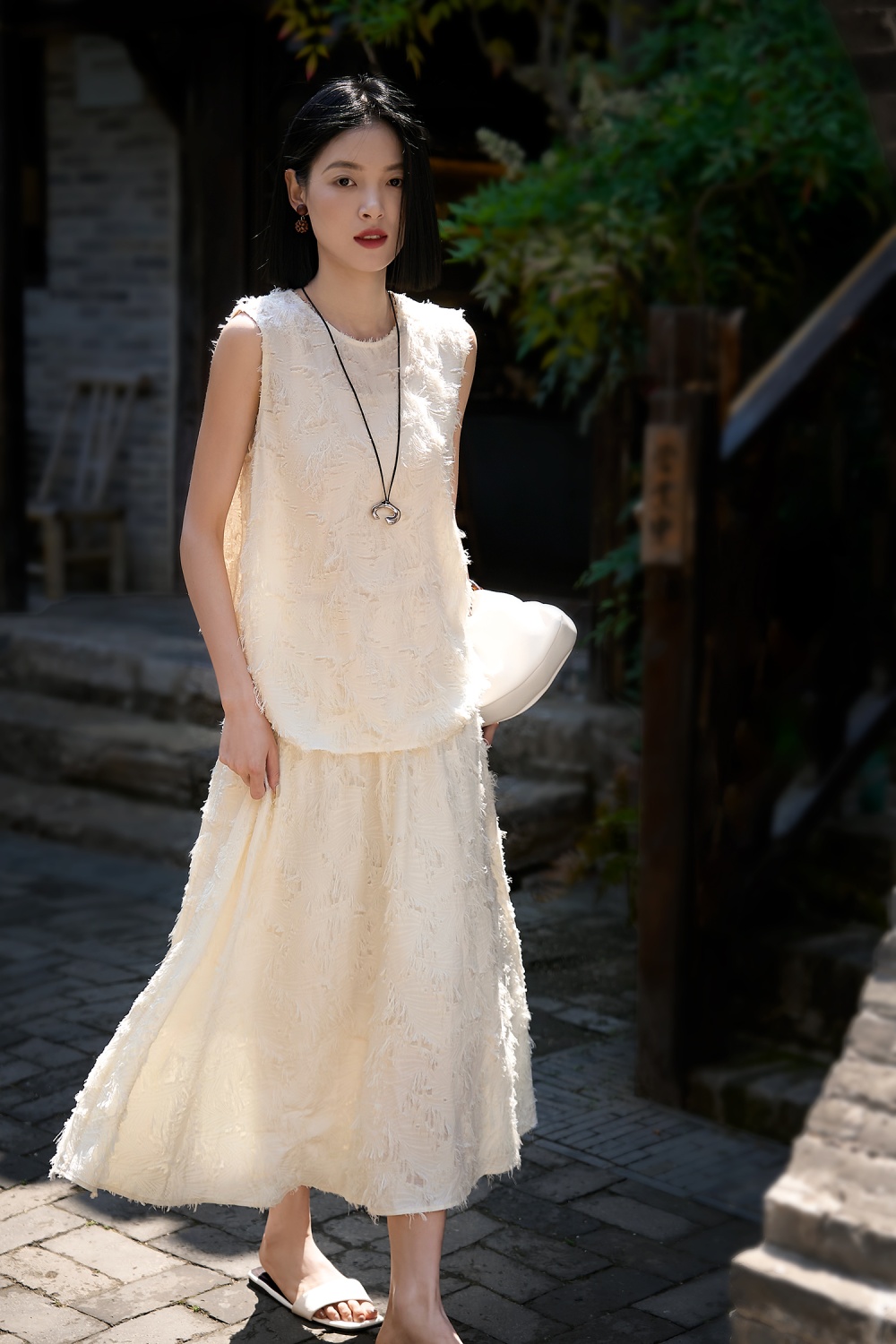 Feather real silk vest romantic white skirt a set
